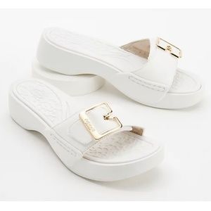 Dr. Scholl’s Buckle Slide Sandals